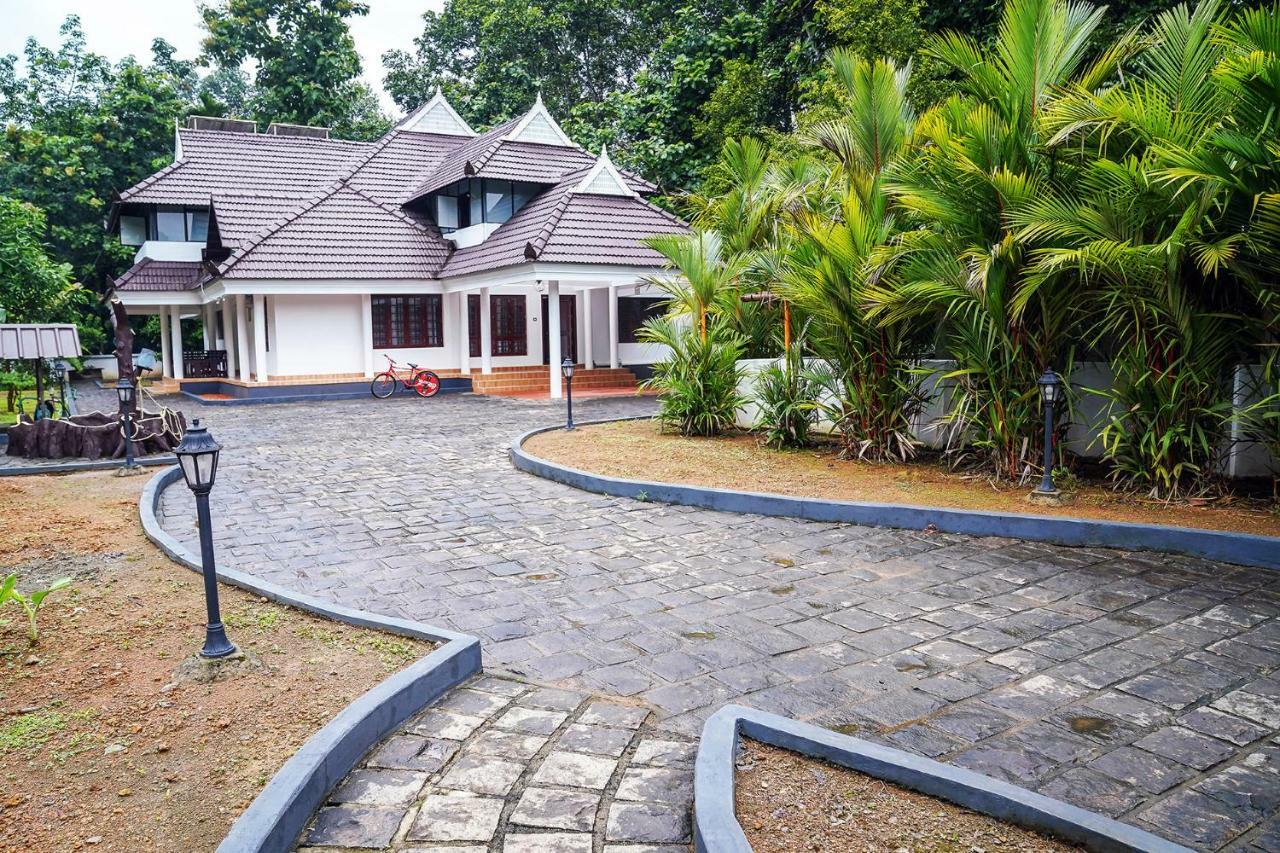 Thanal Premium Villa By - A Place To Call Your Home Muvattupuzha Buitenkant foto