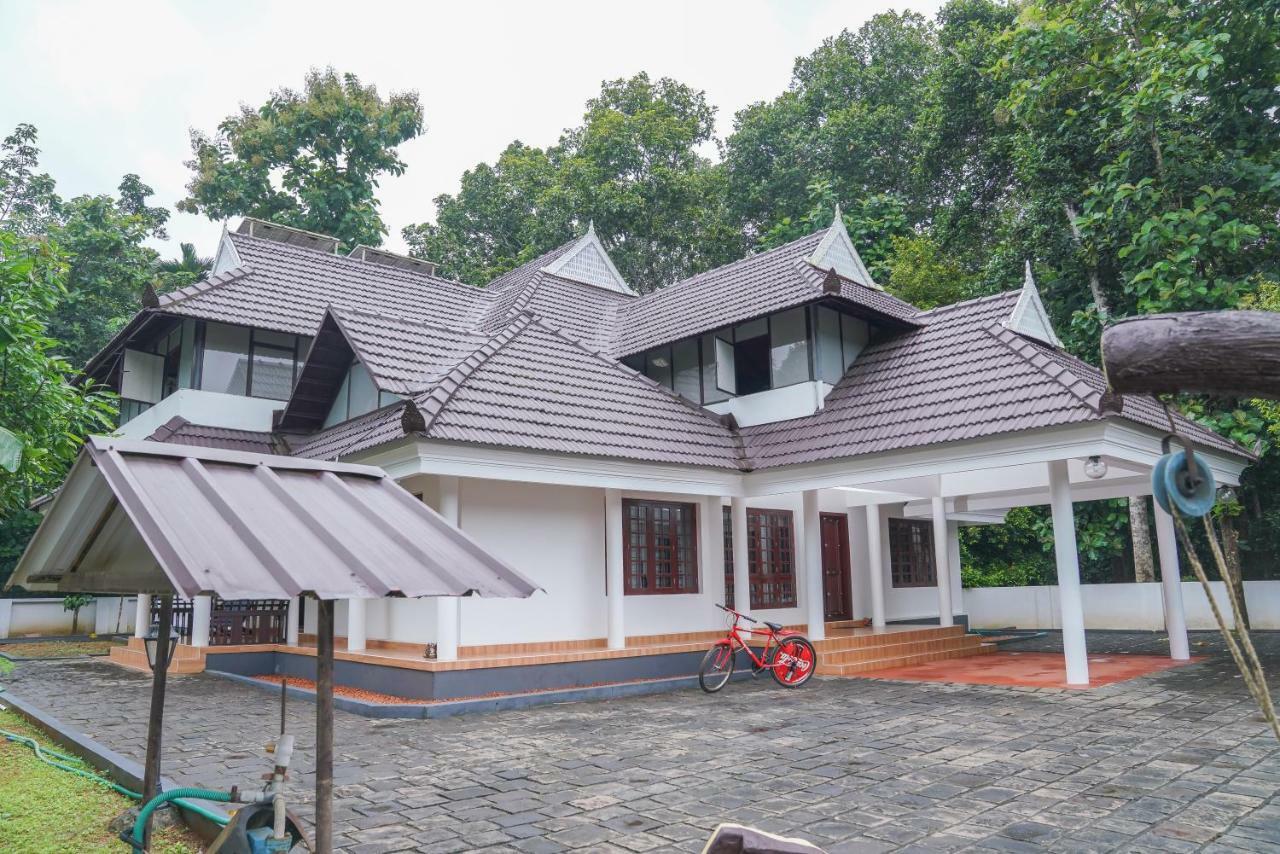 Thanal Premium Villa By - A Place To Call Your Home Muvattupuzha Buitenkant foto